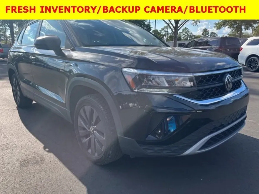 2024 Volkswagen Taos S photo 1
