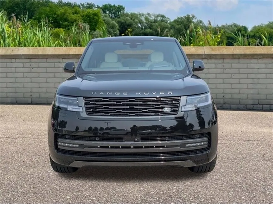 2025 Land Rover Range Rover SE photo 1