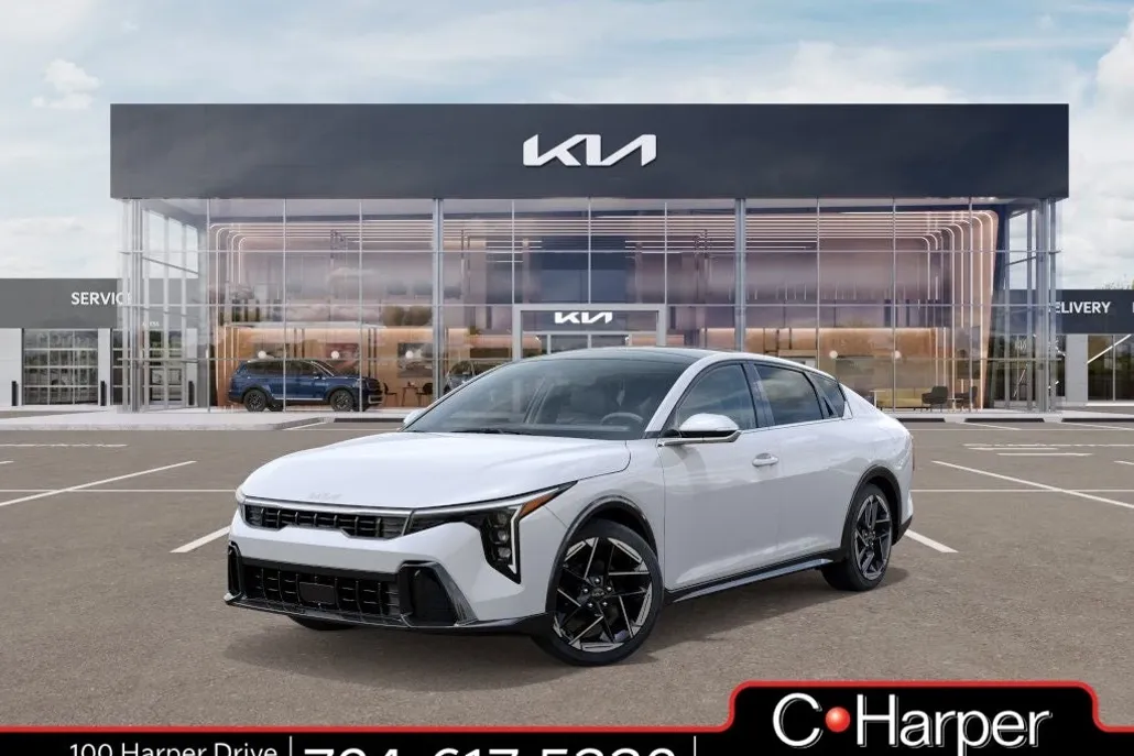 2025 Kia K4 GT-Line photo 1