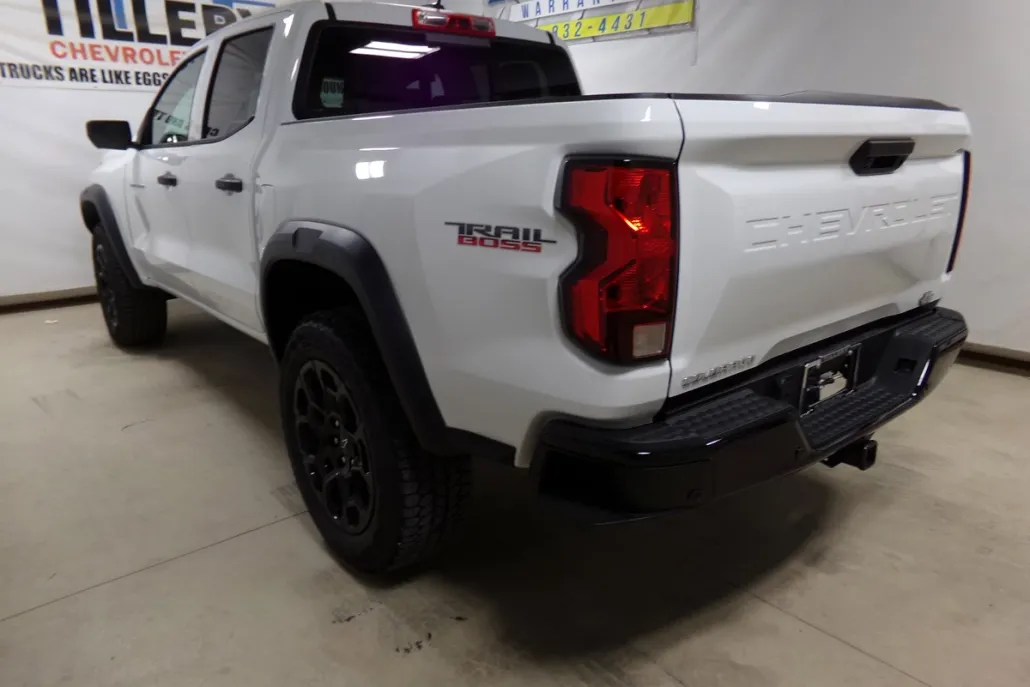 2026 Chevrolet Colorado Trail Boss photo 1
