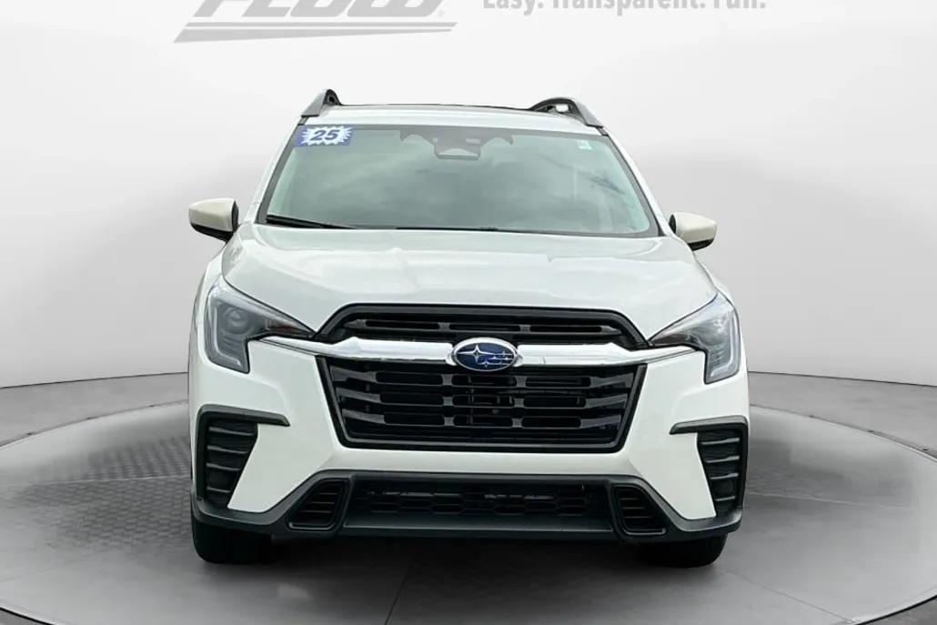 2025 Subaru Ascent Premium photo 1