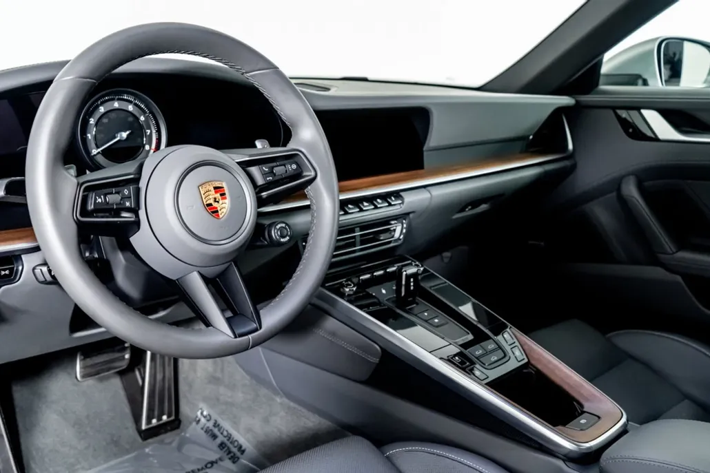 2020 Porsche 911 Coupe photo 1