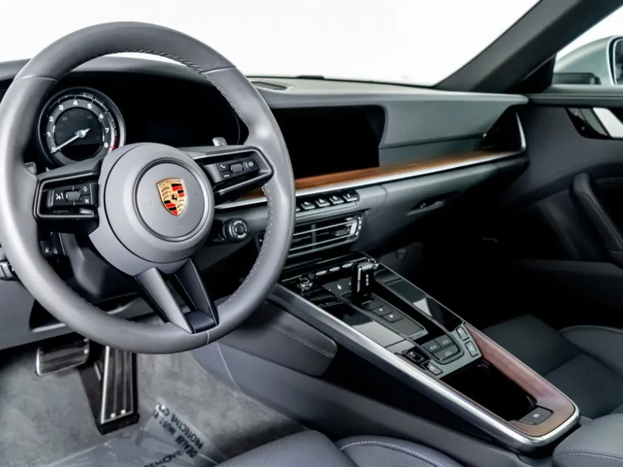 2020 Porsche 911 Coupe photo 1
