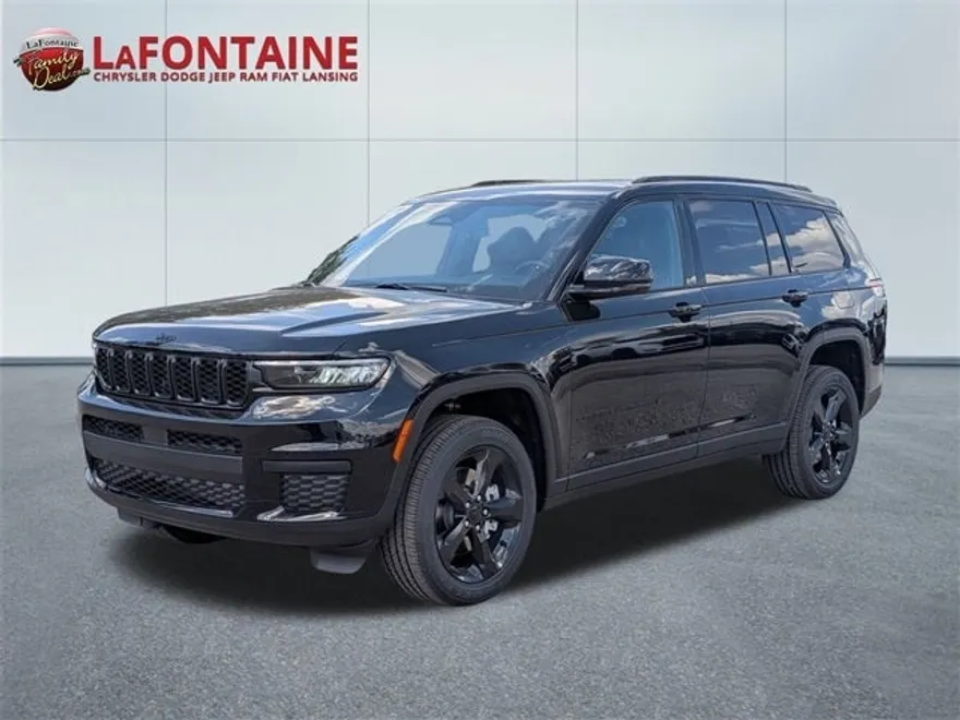 2025 Jeep Grand Cherokee Altitude photo 1