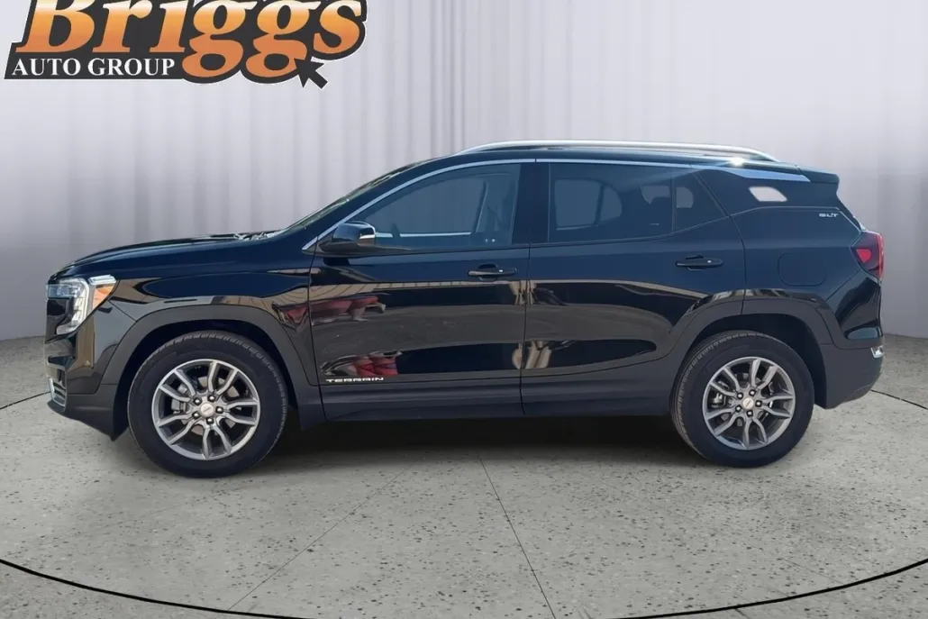2024 Gmc Terrain SLT photo 1