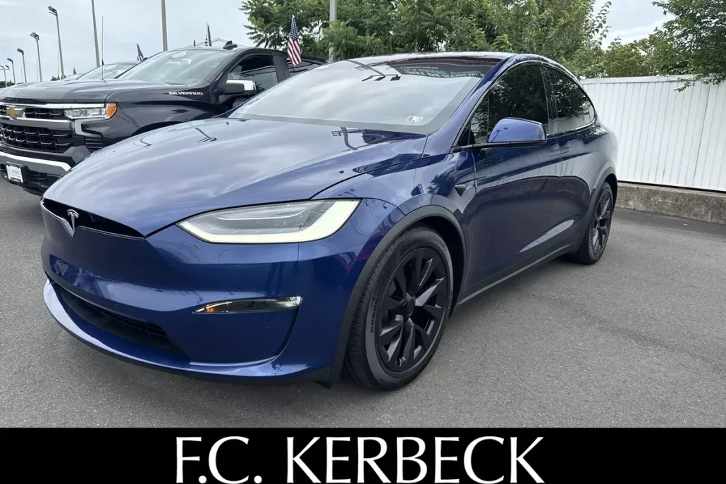 2023 Tesla Model X photo 1