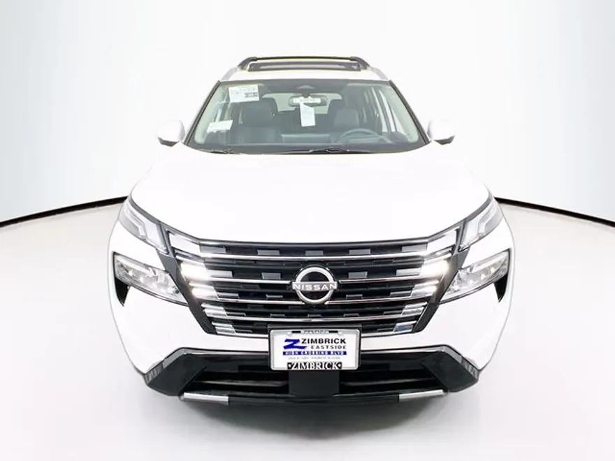 2025 Nissan Rogue Platinum photo 1