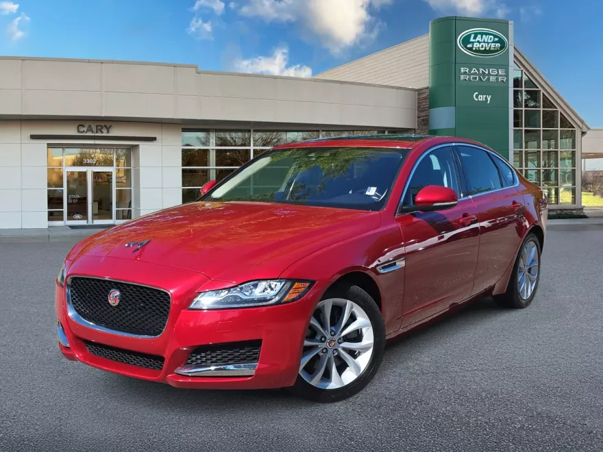 2018 Jaguar XF 25t Premium photo 1