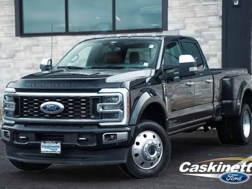 2024 Ford F-450 Platinum photo 1
