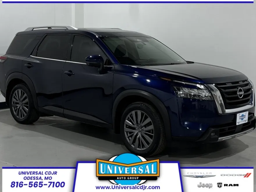 2022 Nissan Pathfinder SL photo 1