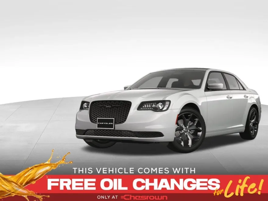 2023 Chrysler 300 Touring photo 1