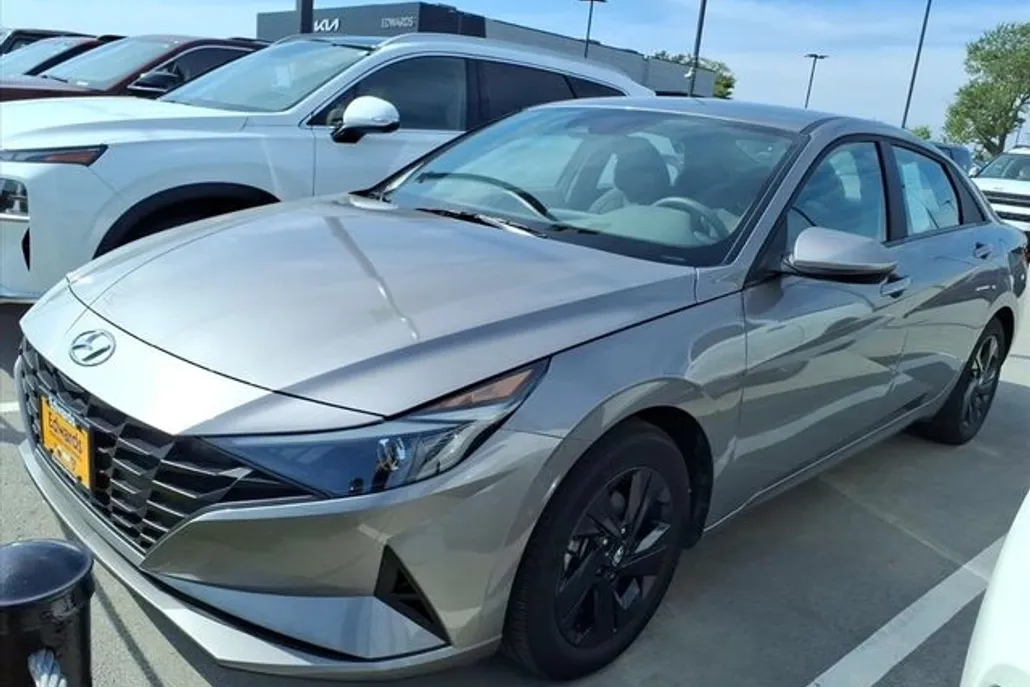 2023 Hyundai Elantra Hybrid Blue photo 1