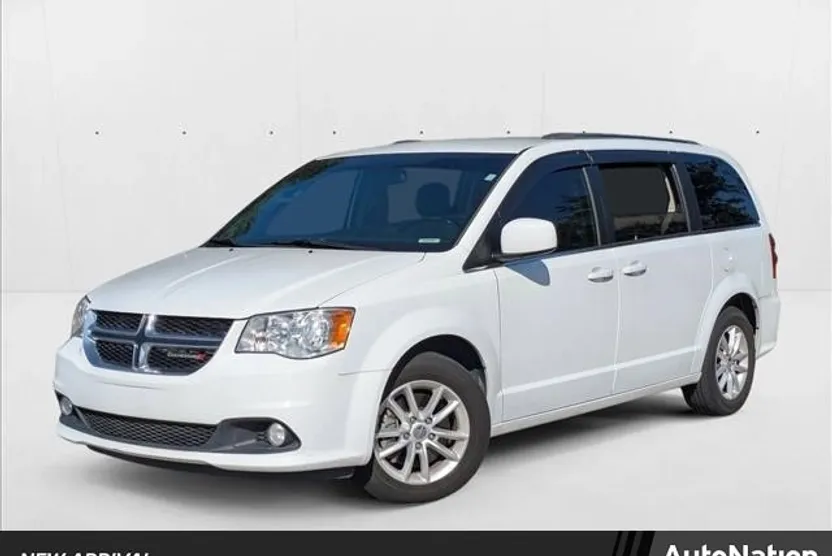 2019 Dodge Grand Caravan SXT photo 1