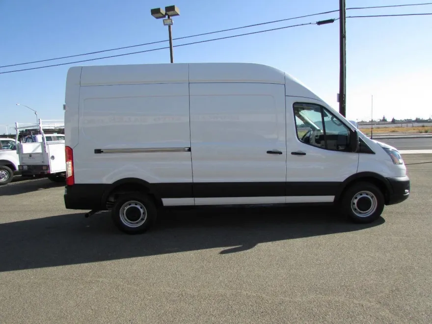 2023 Ford Transit Cargo Van photo 1