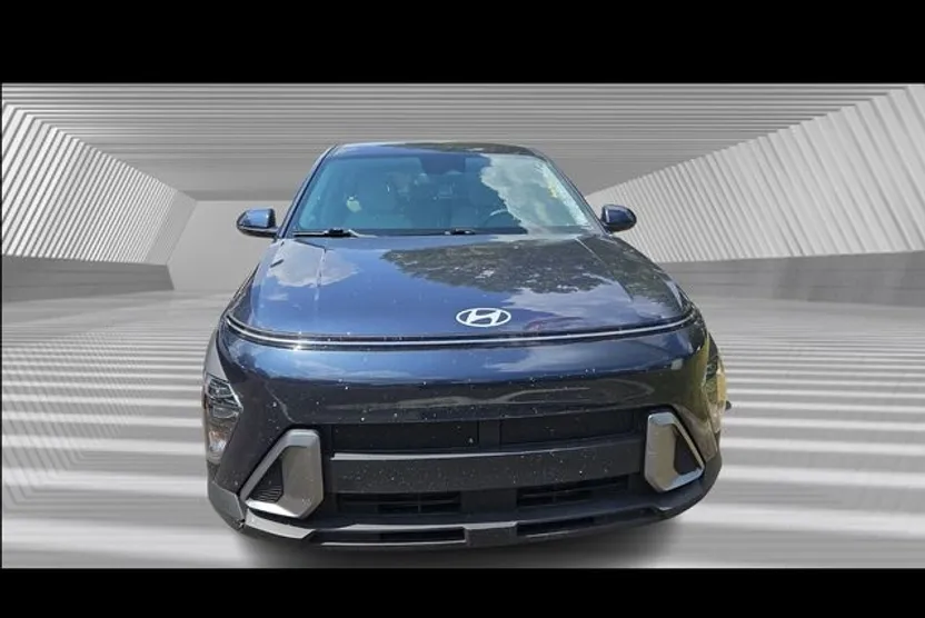 2024 Hyundai Kona SE photo 1