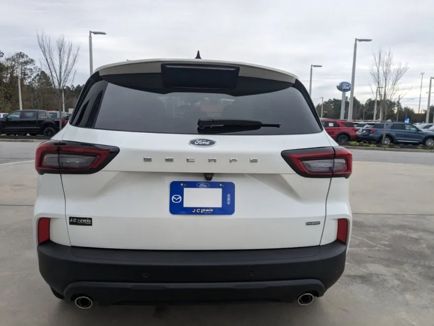2025 Ford Escape ST-Line photo 1