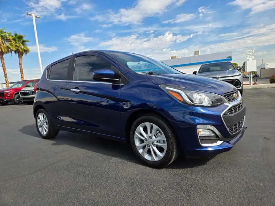 2022 Chevrolet Spark 2LT photo 1