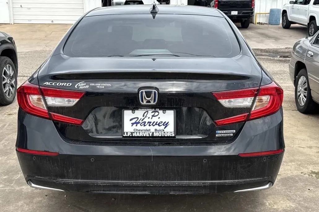 2022 Honda Accord Hybrid Touring photo 1
