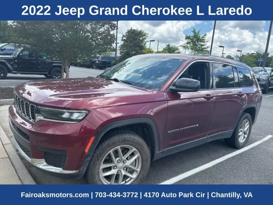 2022 Jeep Grand Cherokee Laredo photo 1