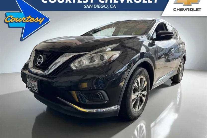 2015 Nissan Murano S photo 1