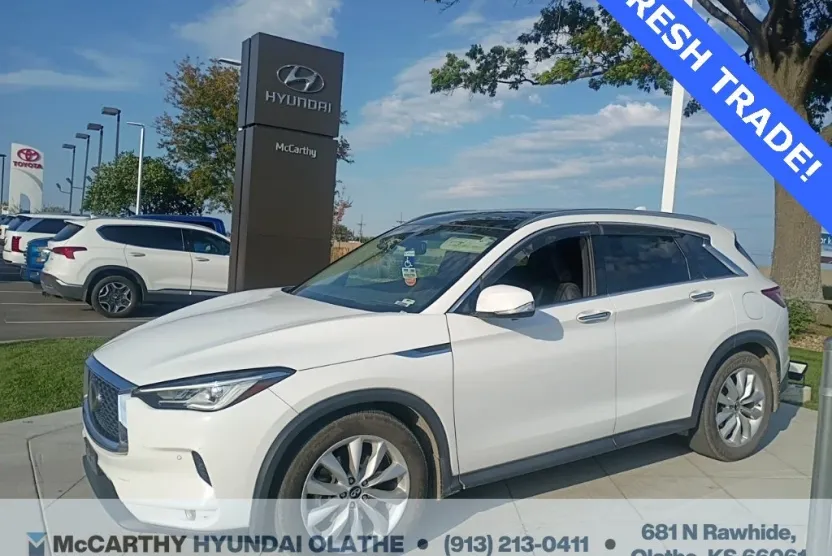 2019 Infiniti QX50 Essential photo 1