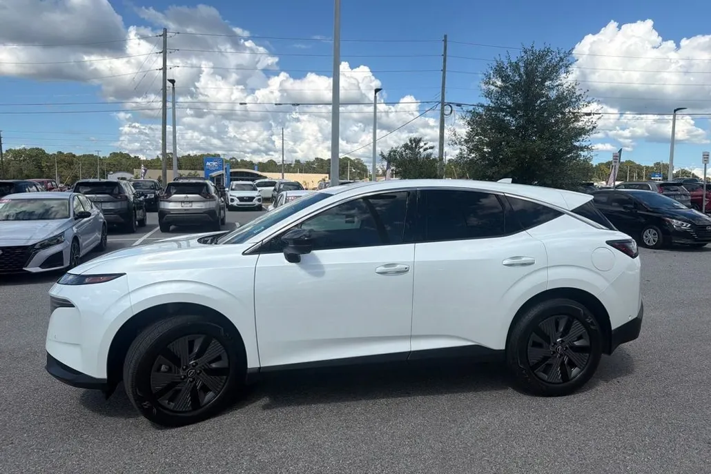 2025 Nissan Murano SL photo 1