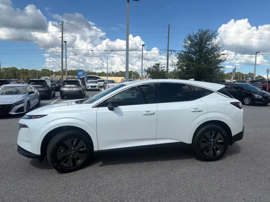 2025 Nissan Murano SL photo 1