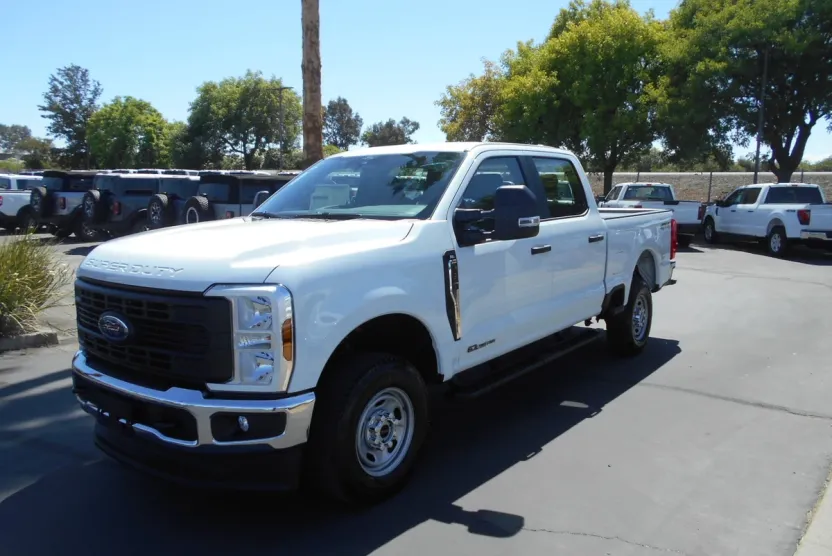 2025 Ford F-250 XL photo 1