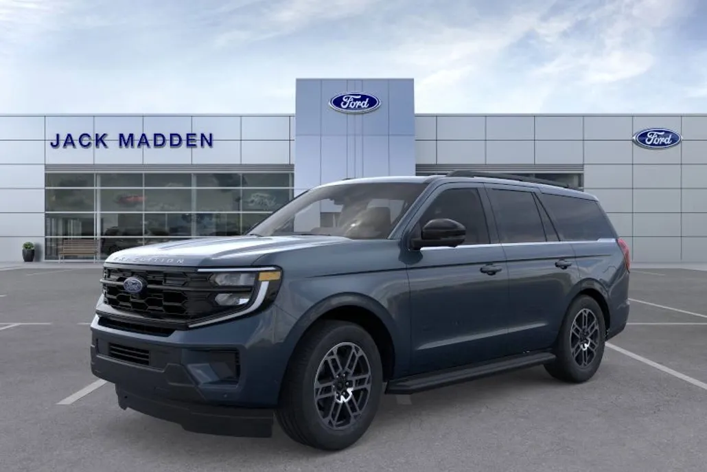 2025 Ford Expedition photo 1