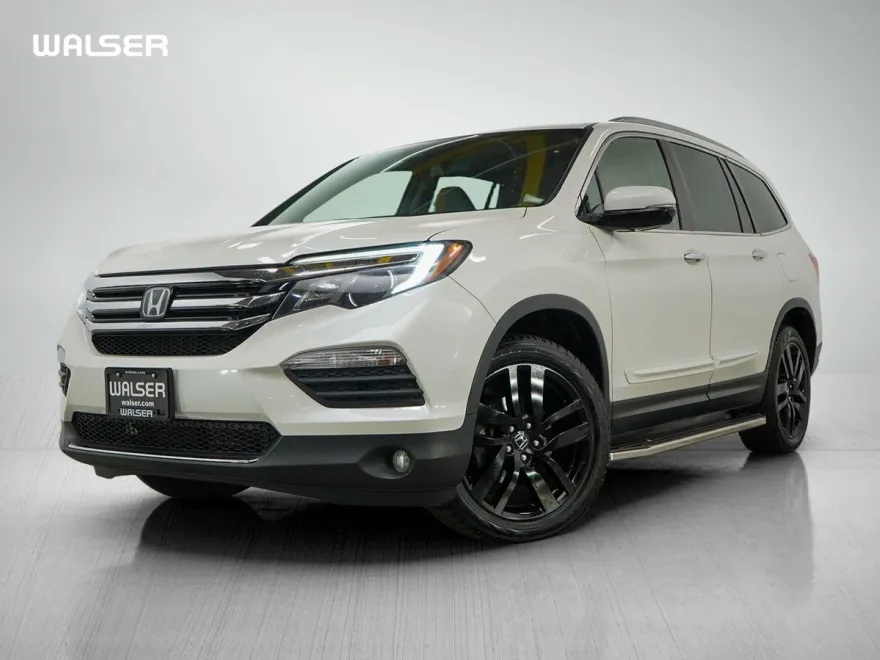 2016 Honda Pilot Touring photo 1