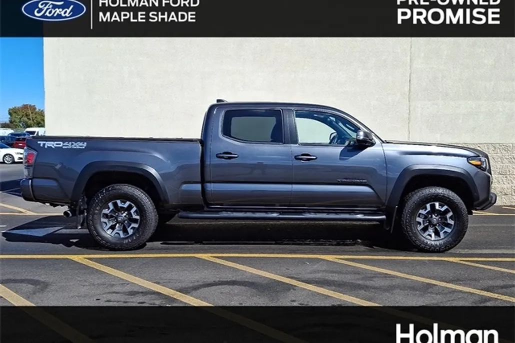 2023 Toyota Tacoma TRD Off-Road photo 1