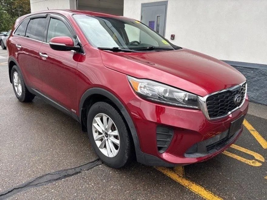 2019 Kia Sorento LX photo 1