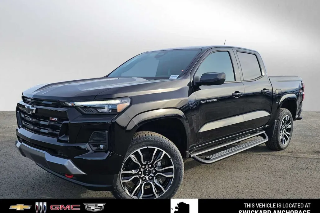 2025 Chevrolet Colorado Z71 photo 1
