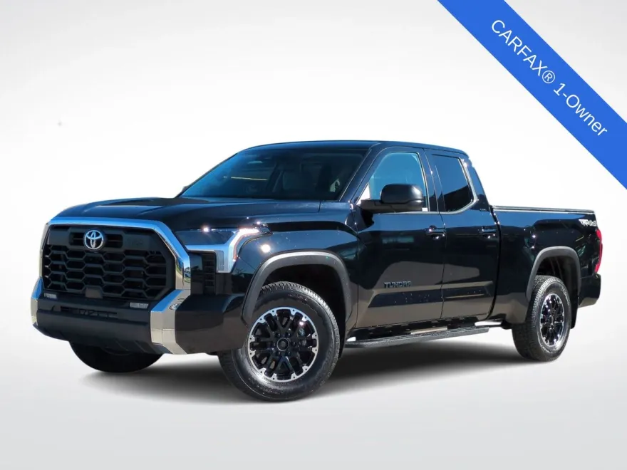 2023 Toyota Tundra SR5 photo 1