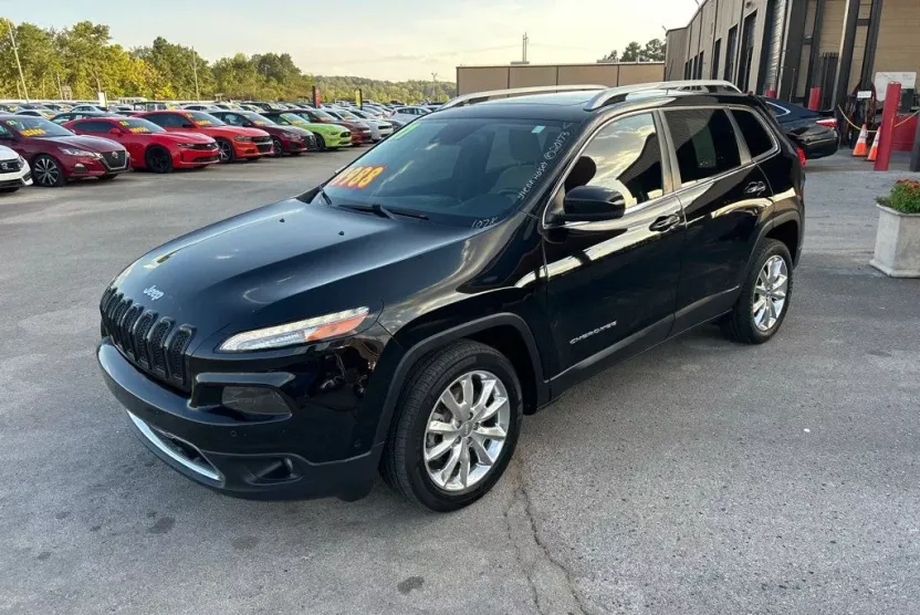 2017 Jeep Cherokee Limited photo 1