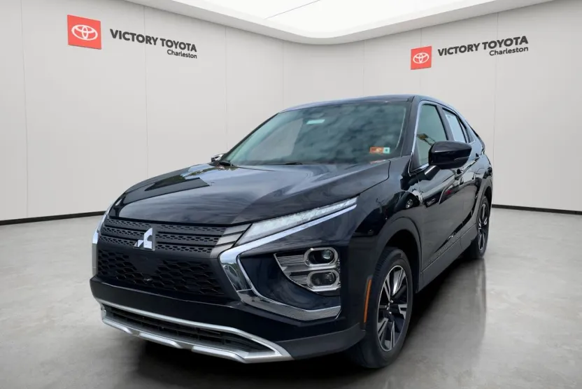 2024 Mitsubishi Eclipse Cross SE photo 1