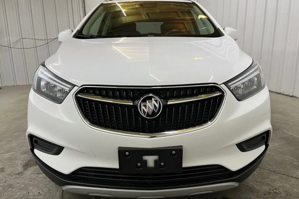 2021 Buick Encore Preferred photo 1