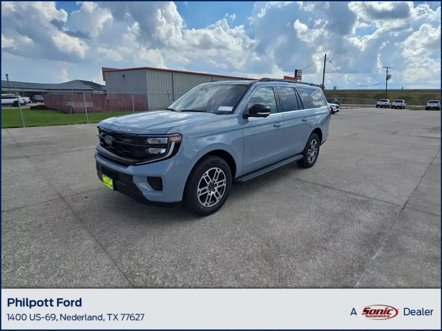 2025 Ford Expedition MAX photo 1