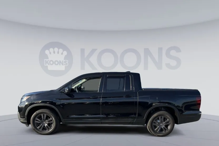 2019 Honda Ridgeline Sport photo 1