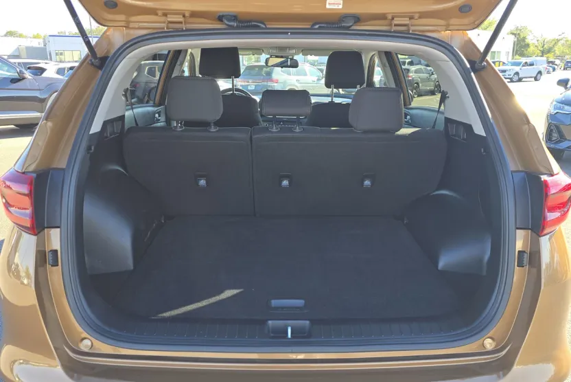 2020 Kia Sportage LX photo 1