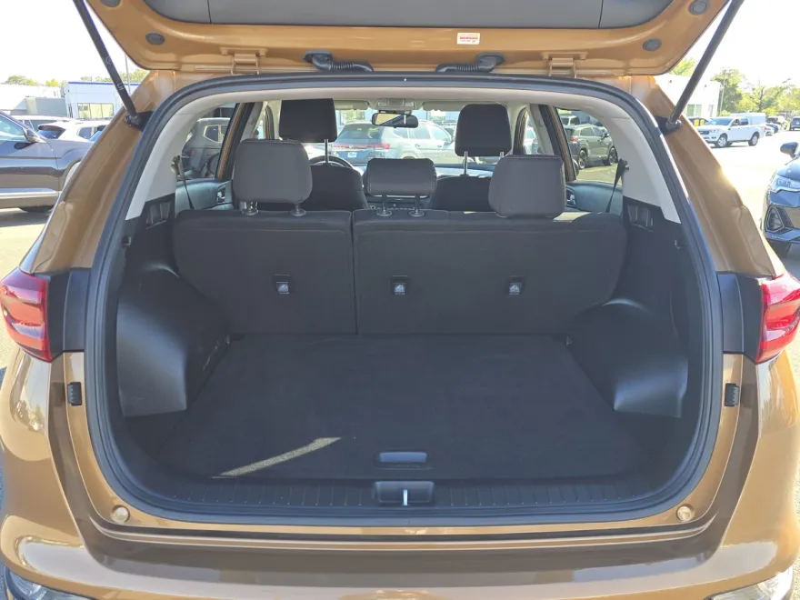 2020 Kia Sportage LX photo 1