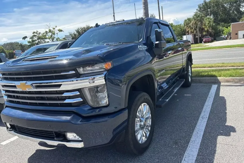 2022 Chevrolet Silverado 3500HD High Country photo 1
