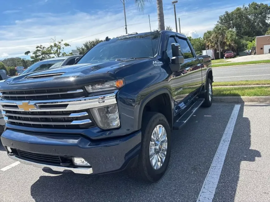 2022 Chevrolet Silverado 3500HD High Country photo 1