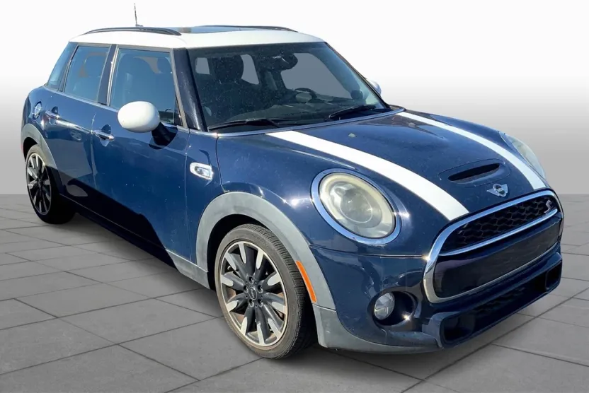 2015 Mini Cooper Hardtop 4 Door S photo 1