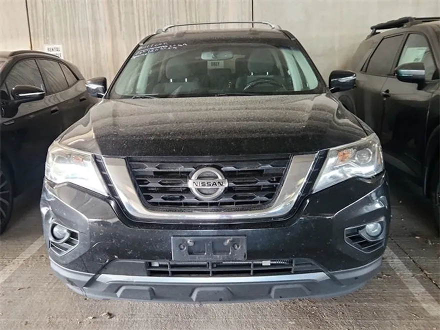 2020 Nissan Pathfinder SV photo 1