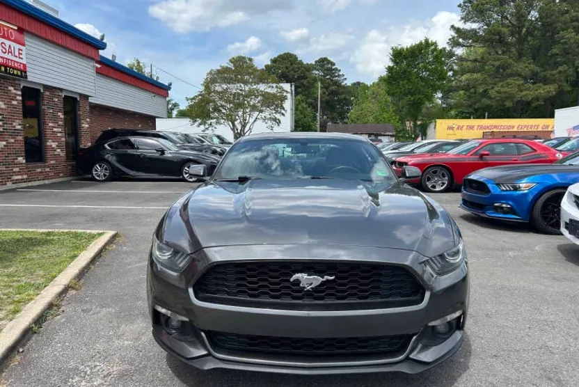2015 Ford Mustang EcoBoost photo 1