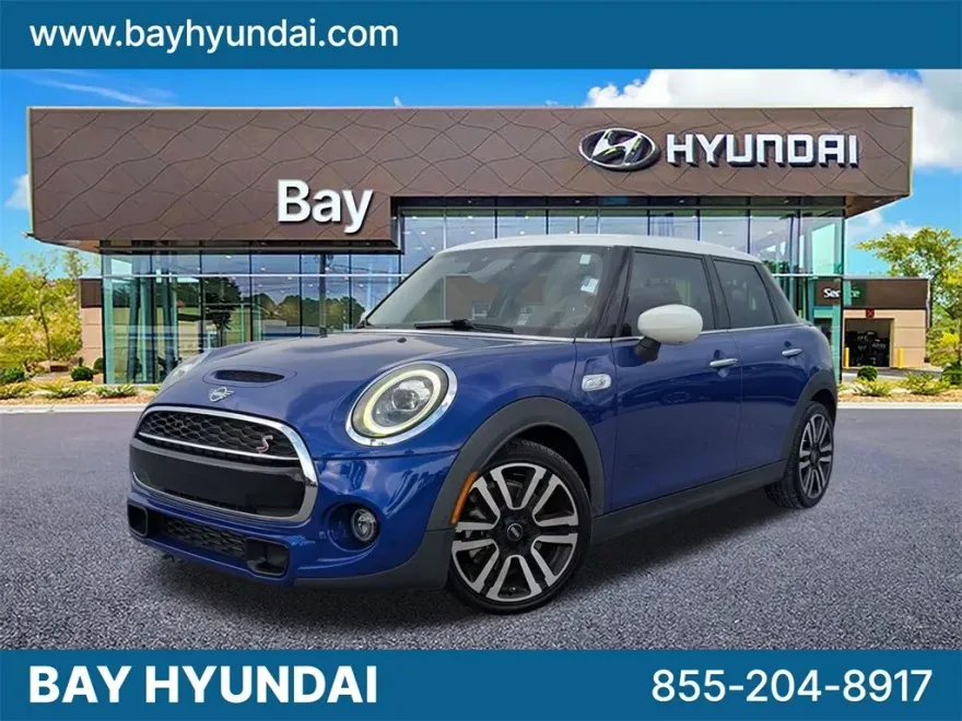 2021 Mini Cooper 4 Door Hardtop photo 1