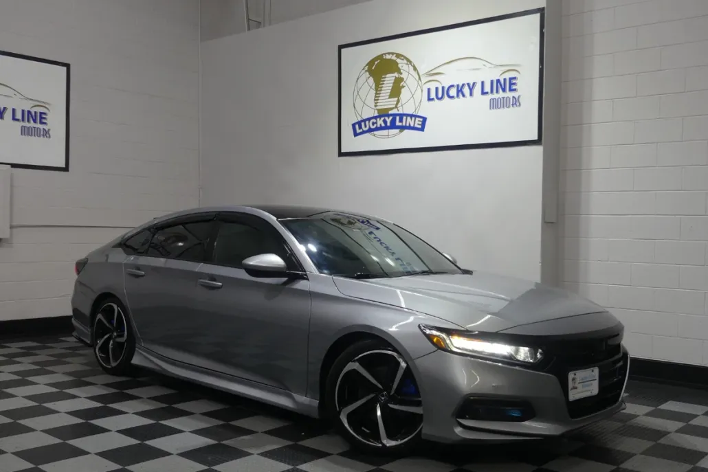 2019 Honda Accord Sport photo 1
