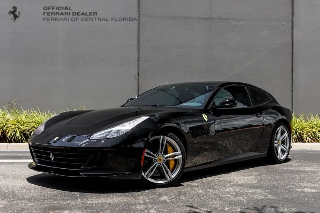 2018 Ferrari GTC4Lusso photo 1