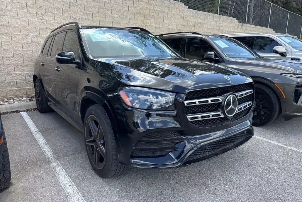 2023 Mercedes Benz GLS 450 4MATIC photo 1